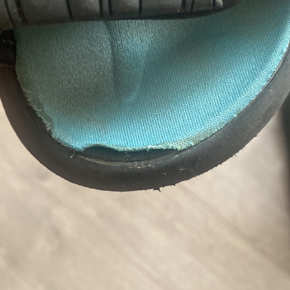 Disney Mickey Mouse Sandals - Picture 5 of 5